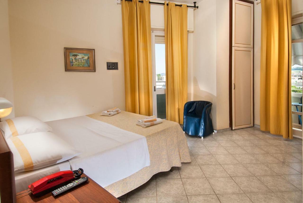 Hotel Nettuno Cattolica Kültér fotó