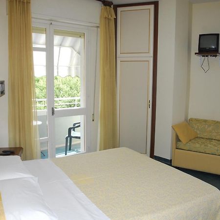 Hotel Nettuno Cattolica Kültér fotó